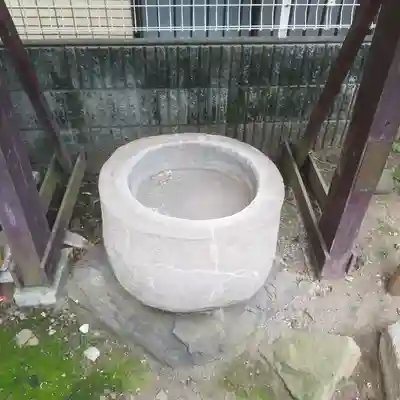 栁神社の手水舎