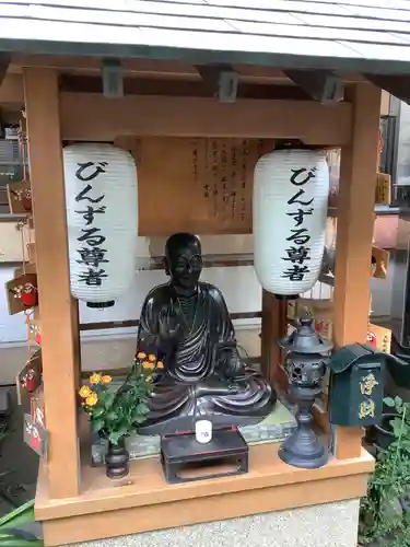 勝満山　崇彦寺の像