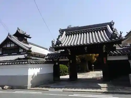 菩堤寺の山門