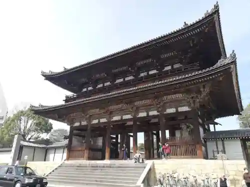 仁和寺の山門