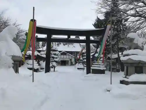 諏訪神社の鳥居