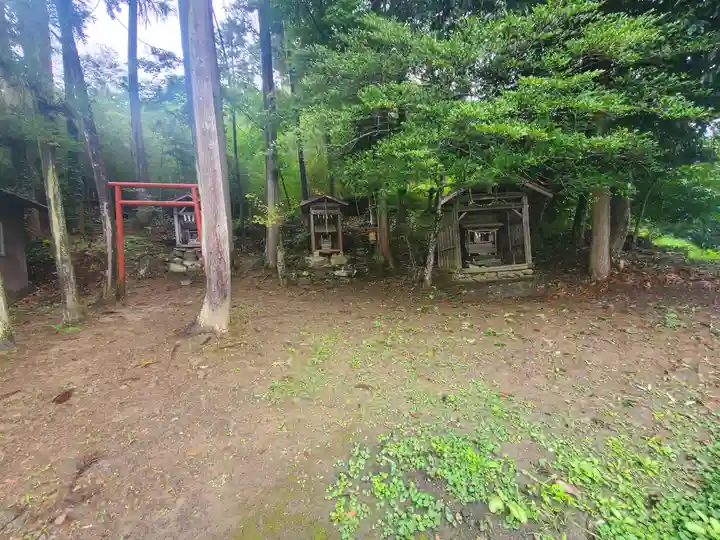 医王寺の末社・摂社