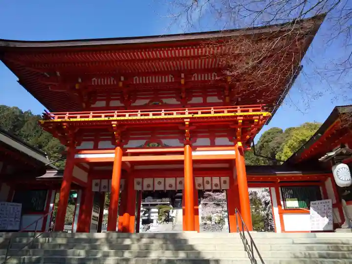 近江神宮の山門・神門