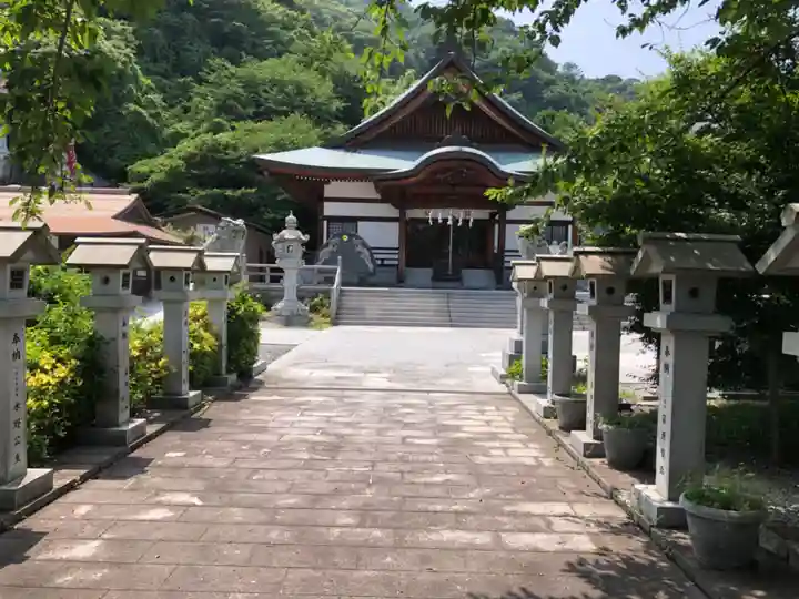 石鎚教本部の本殿・本堂