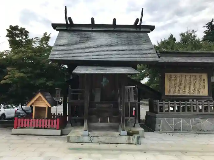 盛岡八幡宮の末社・摂社