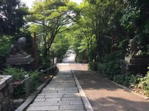 粟田神社の建物その他