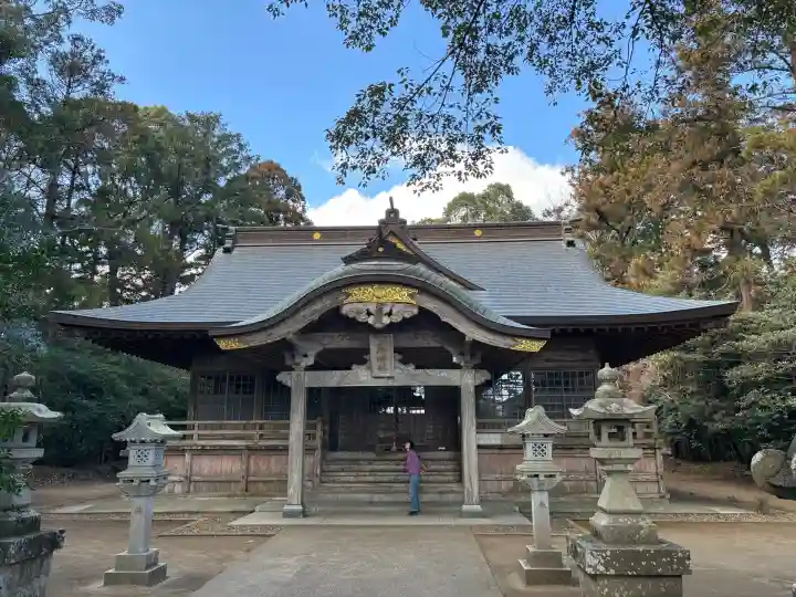 五所神社の{uncategorized: "未分類", other: "その他", undefined: "問題あり", building: "その他建物", grave: "お墓", sacred_gate: "鳥居", guardian: "狛犬", statue: "像", buddha: "仏像", history: "歴史", nature: "自然", garden: "庭園", animal: "動物", pagoda: "塔", temizu: "手水舎", mountain_gate: "山門・神門", sanctuary: "本殿・本堂", subordinate: "末社・摂社", art: "芸術", scenery: "景色", jizo: "地蔵", ema: "絵馬", goshuin: "御朱印", omikuji: "おみくじ", items: "授与品その他", amulet: "お守り", goshuincho: "御朱印帳", eats: "食事", festival: "お祭り", votive_dance: "神楽", shichigosan: "七五三参", wedding: "結婚式", experience: "体験その他", initially: "初詣", around: "周辺", anti_infection: "感染症対策"}