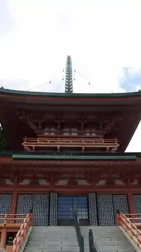 比叡山延暦寺の塔