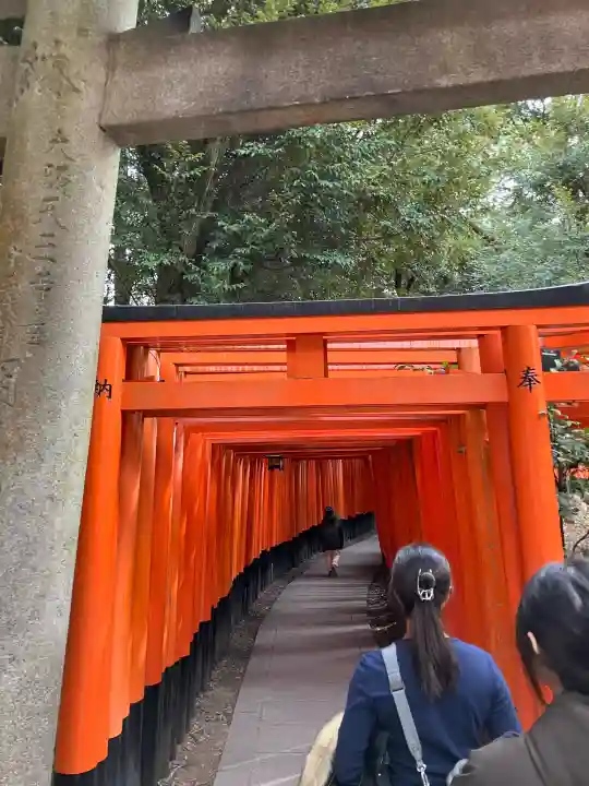 伏見稲荷大社の{uncategorized: "未分類", other: "その他", undefined: "問題あり", building: "その他建物", grave: "お墓", sacred_gate: "鳥居", guardian: "狛犬", statue: "像", buddha: "仏像", history: "歴史", nature: "自然", garden: "庭園", animal: "動物", pagoda: "塔", temizu: "手水舎", mountain_gate: "山門・神門", sanctuary: "本殿・本堂", subordinate: "末社・摂社", art: "芸術", scenery: "景色", jizo: "地蔵", ema: "絵馬", goshuin: "御朱印", omikuji: "おみくじ", items: "授与品その他", amulet: "お守り", goshuincho: "御朱印帳", eats: "食事", festival: "お祭り", votive_dance: "神楽", shichigosan: "七五三参", wedding: "結婚式", experience: "体験その他", initially: "初詣", around: "周辺", anti_infection: "感染症対策"}