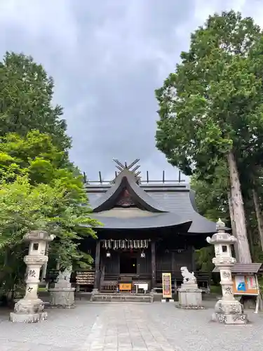 冨士御室浅間神社の本殿