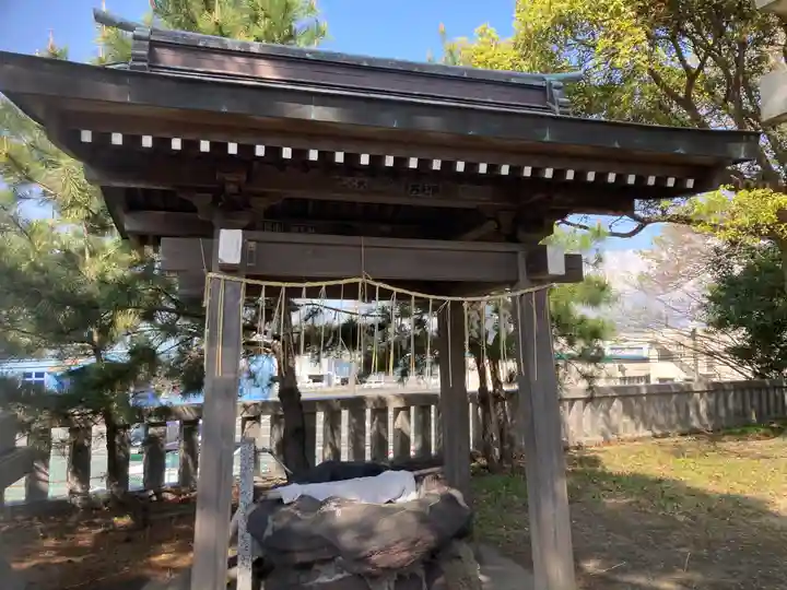 久里浜住吉神社の手水舎