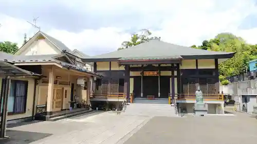 仏持院の本殿・本堂