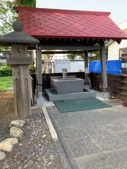 西岡八幡宮の手水舎