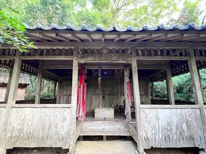 多久頭魂神社の本殿