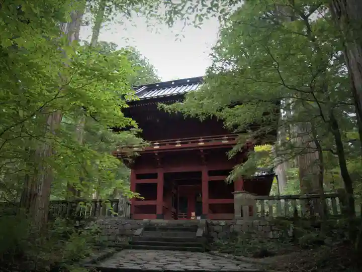 瀧尾神社(日光二荒山神社別宮)の山門・神門