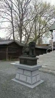 札幌諏訪神社の狛犬