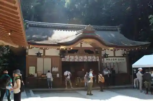 狭井坐大神荒魂神社(狭井神社)の本殿・本堂