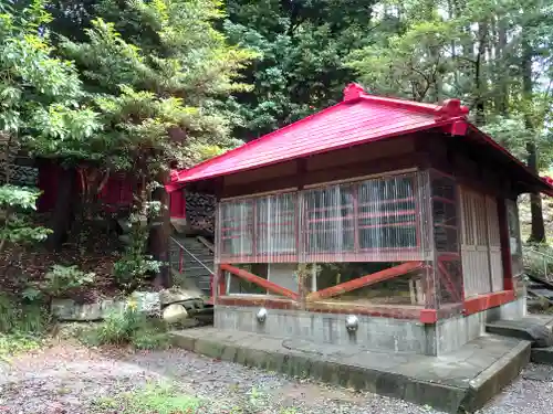 有東神社の本殿