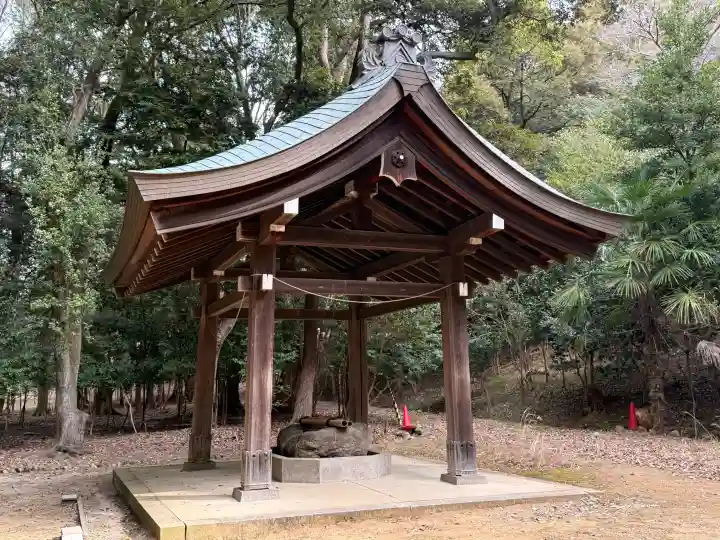 奈良縣護國神社の{uncategorized: "未分類", other: "その他", undefined: "問題あり", building: "その他建物", grave: "お墓", sacred_gate: "鳥居", guardian: "狛犬", statue: "像", buddha: "仏像", history: "歴史", nature: "自然", garden: "庭園", animal: "動物", pagoda: "塔", temizu: "手水舎", mountain_gate: "山門・神門", sanctuary: "本殿・本堂", subordinate: "末社・摂社", art: "芸術", scenery: "景色", jizo: "地蔵", ema: "絵馬", goshuin: "御朱印", omikuji: "おみくじ", items: "授与品その他", amulet: "お守り", goshuincho: "御朱印帳", eats: "食事", festival: "お祭り", votive_dance: "神楽", shichigosan: "七五三参", wedding: "結婚式", experience: "体験その他", initially: "初詣", around: "周辺", anti_infection: "感染症対策"}