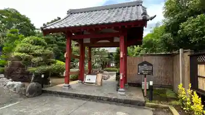 寿覚院光照寺の山門・神門