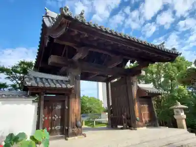 月照寺の山門・神門