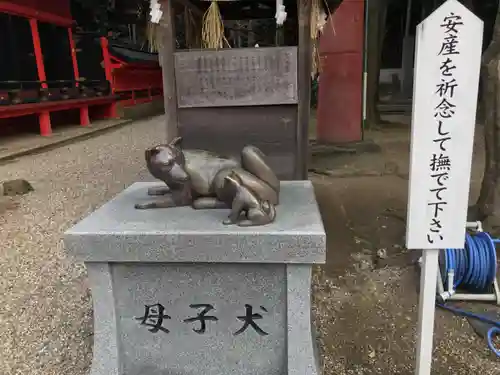 六所神社の狛犬