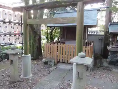 岡崎神社の末社・摂社