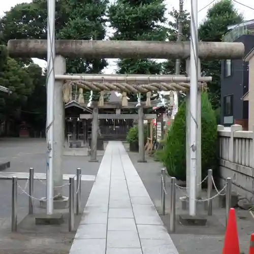 六所神社の鳥居