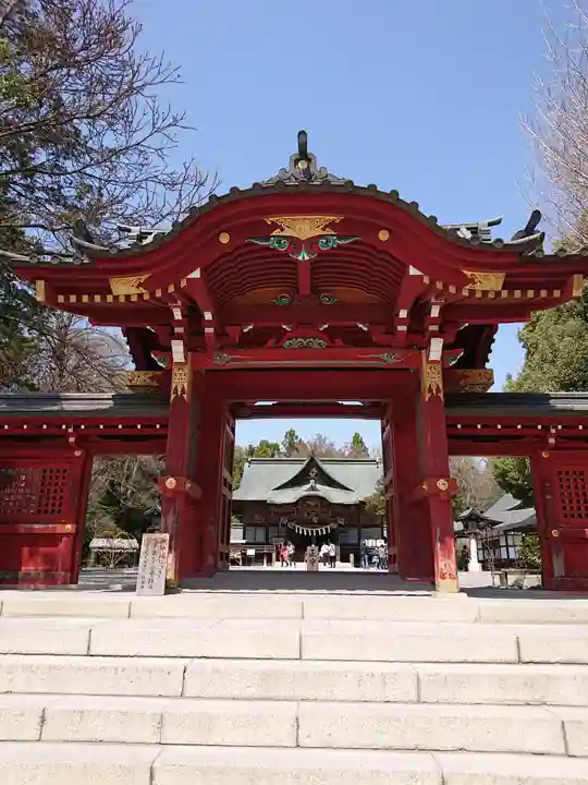秩父神社の山門・神門