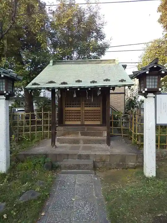新宿下落合氷川神社の末社・摂社
