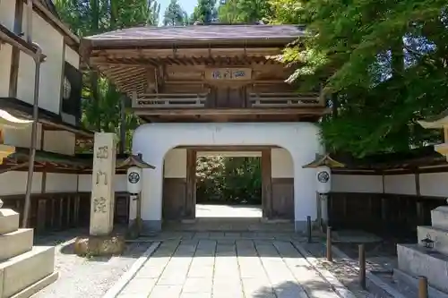 西門院の山門・神門