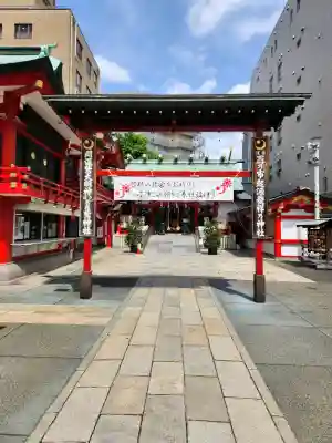 鷲神社の{uncategorized: "未分類", other: "その他", undefined: "問題あり", building: "その他建物", grave: "お墓", sacred_gate: "鳥居", guardian: "狛犬", statue: "像", buddha: "仏像", history: "歴史", nature: "自然", garden: "庭園", animal: "動物", pagoda: "塔", temizu: "手水舎", mountain_gate: "山門・神門", sanctuary: "本殿・本堂", subordinate: "末社・摂社", art: "芸術", scenery: "景色", jizo: "地蔵", ema: "絵馬", goshuin: "御朱印", omikuji: "おみくじ", items: "授与品その他", amulet: "お守り", goshuincho: "御朱印帳", eats: "食事", festival: "お祭り", votive_dance: "神楽", shichigosan: "七五三参", wedding: "結婚式", experience: "体験その他", initially: "初詣", around: "周辺", anti_infection: "感染症対策"}