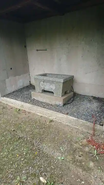 祓ケ崎稲荷神社の手水舎