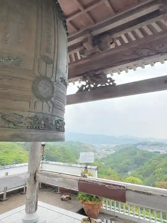 救馬溪観音の{uncategorized: "未分類", other: "その他", undefined: "問題あり", building: "その他建物", grave: "お墓", sacred_gate: "鳥居", guardian: "狛犬", statue: "像", buddha: "仏像", history: "歴史", nature: "自然", garden: "庭園", animal: "動物", pagoda: "塔", temizu: "手水舎", mountain_gate: "山門・神門", sanctuary: "本殿・本堂", subordinate: "末社・摂社", art: "芸術", scenery: "景色", jizo: "地蔵", ema: "絵馬", goshuin: "御朱印", omikuji: "おみくじ", items: "授与品その他", amulet: "お守り", goshuincho: "御朱印帳", eats: "食事", festival: "お祭り", votive_dance: "神楽", shichigosan: "七五三参", wedding: "結婚式", experience: "体験その他", initially: "初詣", around: "周辺", anti_infection: "感染症対策"}