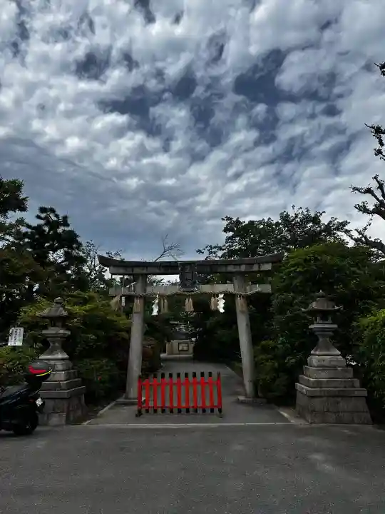 吉祥院天満宮の{uncategorized: "未分類", other: "その他", undefined: "問題あり", building: "その他建物", grave: "お墓", sacred_gate: "鳥居", guardian: "狛犬", statue: "像", buddha: "仏像", history: "歴史", nature: "自然", garden: "庭園", animal: "動物", pagoda: "塔", temizu: "手水舎", mountain_gate: "山門・神門", sanctuary: "本殿・本堂", subordinate: "末社・摂社", art: "芸術", scenery: "景色", jizo: "地蔵", ema: "絵馬", goshuin: "御朱印", omikuji: "おみくじ", items: "授与品その他", amulet: "お守り", goshuincho: "御朱印帳", eats: "食事", festival: "お祭り", votive_dance: "神楽", shichigosan: "七五三参", wedding: "結婚式", experience: "体験その他", initially: "初詣", around: "周辺", anti_infection: "感染症対策"}
