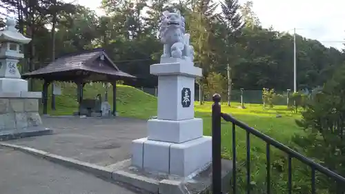 札内神社の狛犬