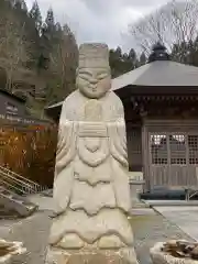 代々木神社の像