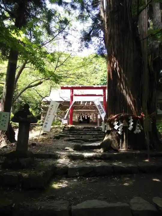 磐椅神社の本殿・本堂