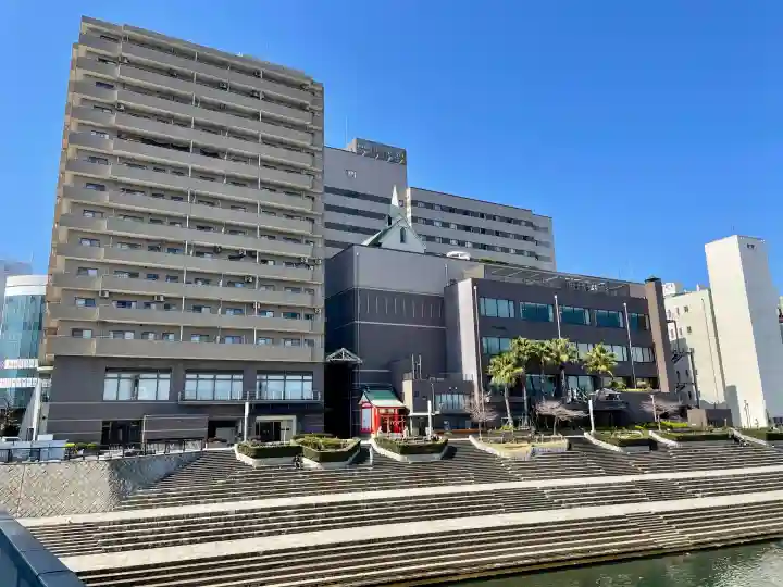 上土朝日稲荷神社の{uncategorized: "未分類", other: "その他", undefined: "問題あり", building: "その他建物", grave: "お墓", sacred_gate: "鳥居", guardian: "狛犬", statue: "像", buddha: "仏像", history: "歴史", nature: "自然", garden: "庭園", animal: "動物", pagoda: "塔", temizu: "手水舎", mountain_gate: "山門・神門", sanctuary: "本殿・本堂", subordinate: "末社・摂社", art: "芸術", scenery: "景色", jizo: "地蔵", ema: "絵馬", goshuin: "御朱印", omikuji: "おみくじ", items: "授与品その他", amulet: "お守り", goshuincho: "御朱印帳", eats: "食事", festival: "お祭り", votive_dance: "神楽", shichigosan: "七五三参", wedding: "結婚式", experience: "体験その他", initially: "初詣", around: "周辺", anti_infection: "感染症対策"}
