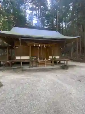 室生龍穴神社の本殿・本堂