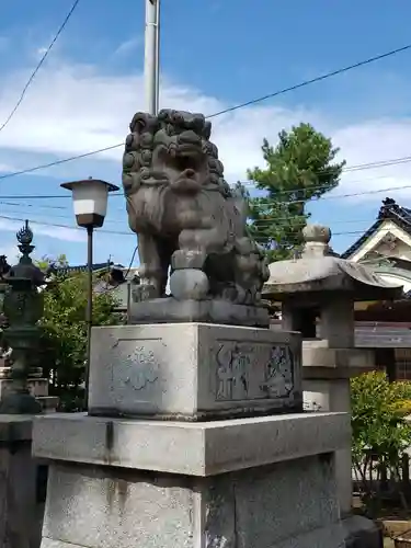 本折日吉神社の狛犬