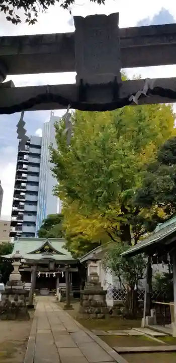 綾瀬稲荷神社の鳥居