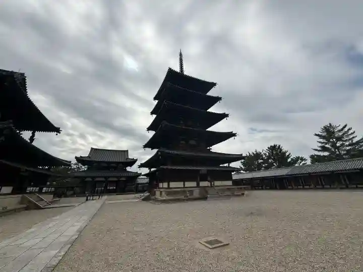 法隆寺の{uncategorized: "未分類", other: "その他", undefined: "問題あり", building: "その他建物", grave: "お墓", sacred_gate: "鳥居", guardian: "狛犬", statue: "像", buddha: "仏像", history: "歴史", nature: "自然", garden: "庭園", animal: "動物", pagoda: "塔", temizu: "手水舎", mountain_gate: "山門・神門", sanctuary: "本殿・本堂", subordinate: "末社・摂社", art: "芸術", scenery: "景色", jizo: "地蔵", ema: "絵馬", goshuin: "御朱印", omikuji: "おみくじ", items: "授与品その他", amulet: "お守り", goshuincho: "御朱印帳", eats: "食事", festival: "お祭り", votive_dance: "神楽", shichigosan: "七五三参", wedding: "結婚式", experience: "体験その他", initially: "初詣", around: "周辺", anti_infection: "感染症対策"}