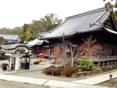 金泉寺の本殿