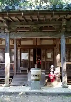 観音寺の本殿・本堂