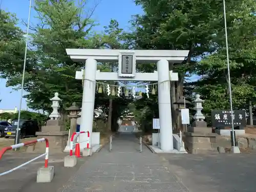 西岡八幡宮の鳥居