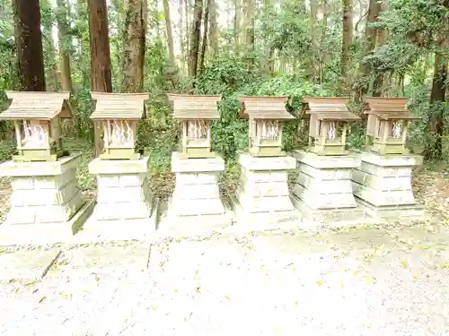 安房神社の末社