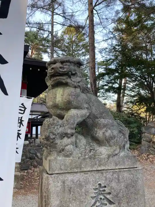 白根神社の{uncategorized: "未分類", other: "その他", undefined: "問題あり", building: "その他建物", grave: "お墓", sacred_gate: "鳥居", guardian: "狛犬", statue: "像", buddha: "仏像", history: "歴史", nature: "自然", garden: "庭園", animal: "動物", pagoda: "塔", temizu: "手水舎", mountain_gate: "山門・神門", sanctuary: "本殿・本堂", subordinate: "末社・摂社", art: "芸術", scenery: "景色", jizo: "地蔵", ema: "絵馬", goshuin: "御朱印", omikuji: "おみくじ", items: "授与品その他", amulet: "お守り", goshuincho: "御朱印帳", eats: "食事", festival: "お祭り", votive_dance: "神楽", shichigosan: "七五三参", wedding: "結婚式", experience: "体験その他", initially: "初詣", around: "周辺", anti_infection: "感染症対策"}