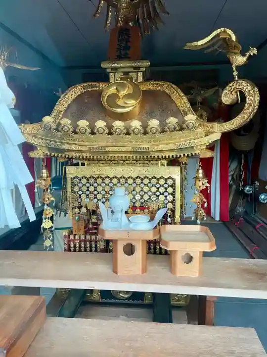 熊野神社の{uncategorized: "未分類", other: "その他", undefined: "問題あり", building: "その他建物", grave: "お墓", sacred_gate: "鳥居", guardian: "狛犬", statue: "像", buddha: "仏像", history: "歴史", nature: "自然", garden: "庭園", animal: "動物", pagoda: "塔", temizu: "手水舎", mountain_gate: "山門・神門", sanctuary: "本殿・本堂", subordinate: "末社・摂社", art: "芸術", scenery: "景色", jizo: "地蔵", ema: "絵馬", goshuin: "御朱印", omikuji: "おみくじ", items: "授与品その他", amulet: "お守り", goshuincho: "御朱印帳", eats: "食事", festival: "お祭り", votive_dance: "神楽", shichigosan: "七五三参", wedding: "結婚式", experience: "体験その他", initially: "初詣", around: "周辺", anti_infection: "感染症対策"}