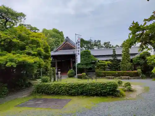 大学院の本殿・本堂